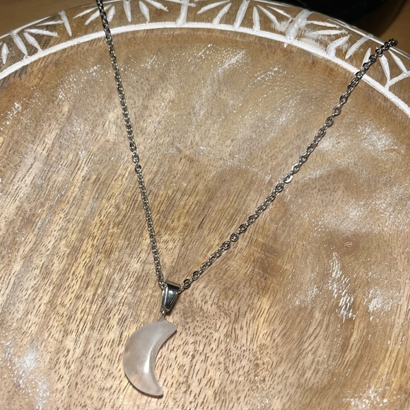 NWOT Rose Quartz Moon Silver Necklace - Picture 1 of 11